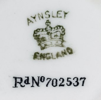 Aynsley-Wembley-Bird-Urn-Saucer-Back-Stamp.jpg